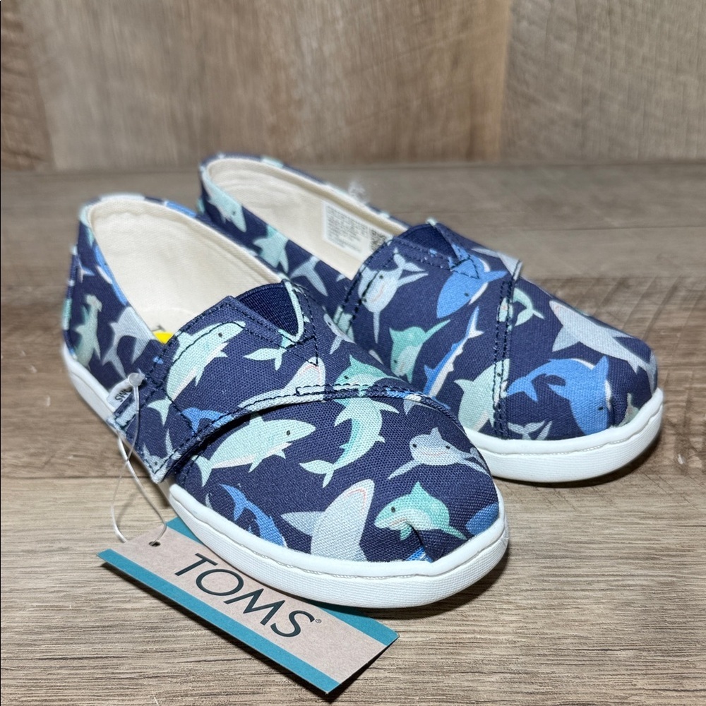 TOMS Belmont Shark Shoes Velcro - Picture 2 of 8